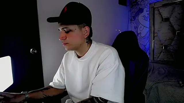 Snapshot of Brayan_lopezz chatting on 04.25.26 Brayan lopezz online show from 04.25.26