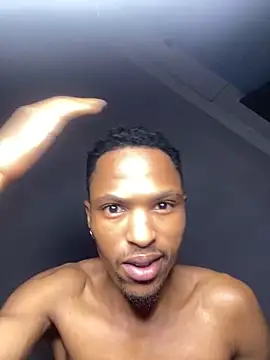 Snapshot of BlueIceCube chatting on 01.07.25 BlueIceCube online show from 01.07.25