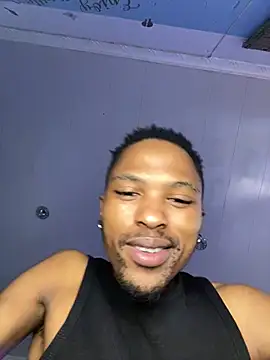 Snapshot of BlueIceCube chatting on 01.19.25 BlueIceCube online show from 01.19.25