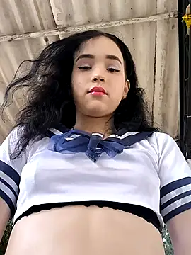 sweet outdoor charm online show from 10.25.25