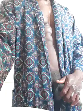 Snapshot of MIGHTY_MAGNUM chatting on 12.18.24 MIGHTY MAGNUM online show from 12.18.24