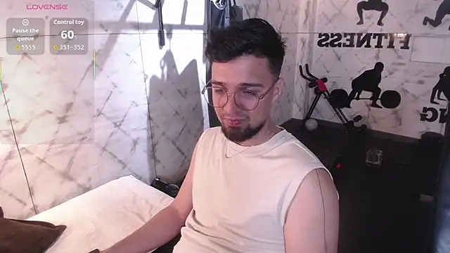 Edward max online show from 03.18.26