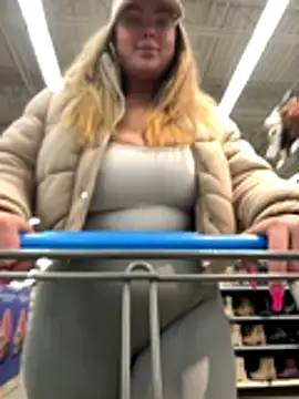 Snapshot of SultryCurves chatting on 11.29.25 SultryCurves online show from 11.29.25