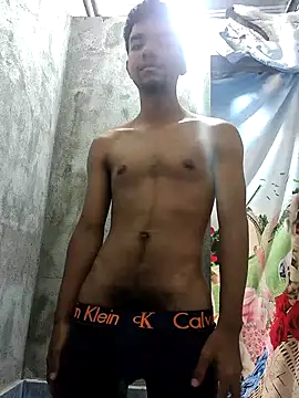 Snapshot of Reynold2608 chatting on 12.27.24 Reynold2608 online show from 12.27.24