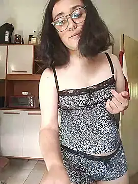 Snapshot of sobresalinaa chatting on 05.13.26 sobresalinaa online show from 05.13.26