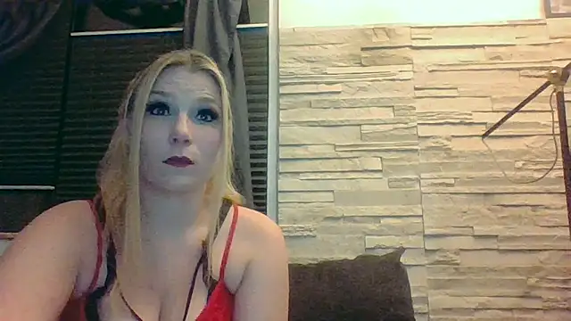 Snapshot of DevilsAngel13 chatting on 10.16.25 DevilsAngel13 online show from 10.16.25