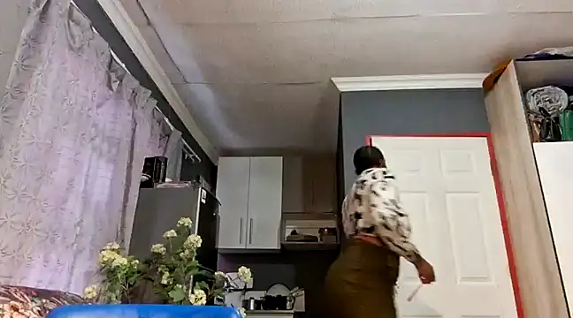 EbonyRose9 online show from 03.19.25