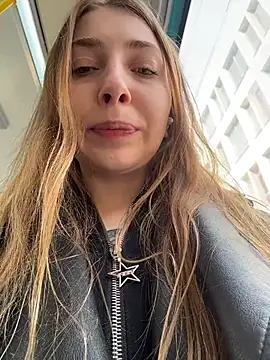 Sunny   Bunny online show from 04.22.26