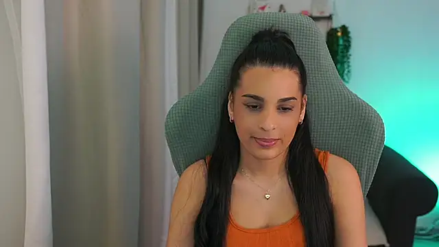 Snapshot of mila__denver chatting on 03.04.25 mila denver online show from 03.04.25