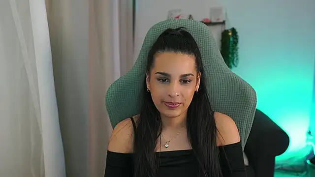 Snapshot of mila__denver chatting on 03.22.25 mila denver online show from 03.22.25