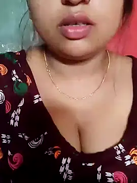 Snapshot of Priya_2222 chatting on 12.05.24 Priya 2222 online show from 12.05.24