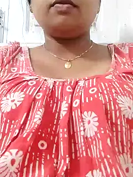 Snapshot of Priya_2222 chatting on 01.09.25 Priya 2222 online show from 01.09.25