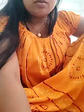 Snapshot of Priya_2222 chatting on 02.11.25 Priya 2222 online show from 02.11.25