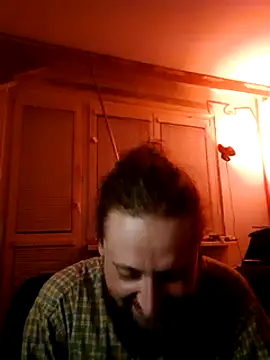 Snapshot of Ozomitro chatting on 02.15.25 Ozomitro online show from 02.15.25