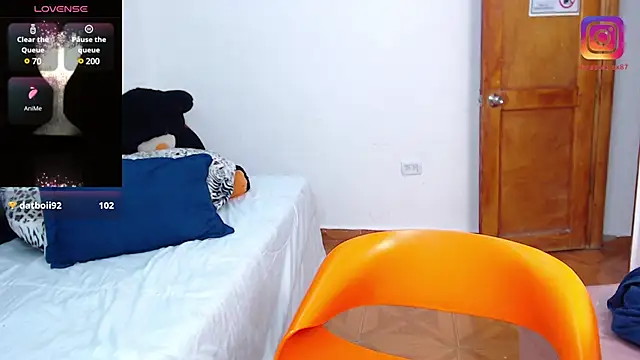 Snapshot of Anastasiax87 chatting on 01.19.25 Anastasiax87 online show from 01.19.25