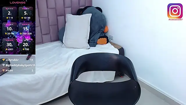 Snapshot of Anastasiax87 chatting on 03.15.25 Anastasiax87 online show from 03.15.25