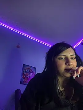 Hilary pinkk online show from 01.10.25