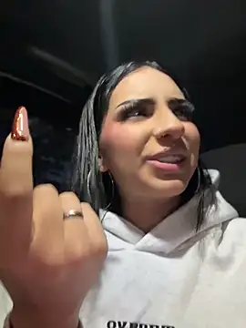 Hilary pinkk online show from 04.13.26