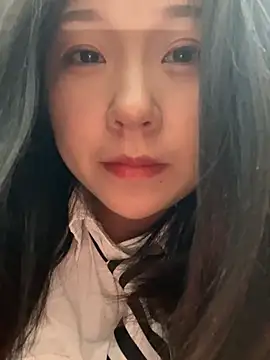 Snapshot of Xixi-Gala chatting on 03.17.25 Xixi-Gala online show from 03.17.25