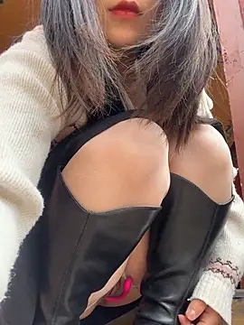 Snapshot of Xixi-Gala chatting on 03.21.25 Xixi-Gala online show from 03.21.25