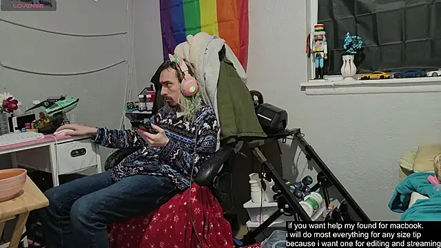 tallnerdyguy online show from 11.21.25