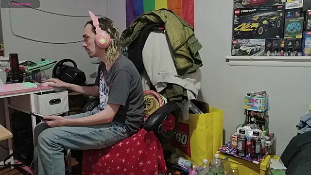 tallnerdyguy online show from 04.15.26