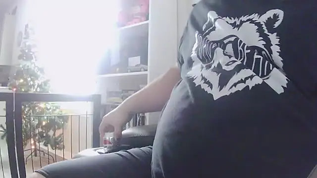 Strong Bear89 online show from 12.17.25