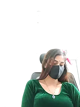 Snapshot of Tisha-01 chatting on 10.31.25 Tisha-01 online show from 10.31.25