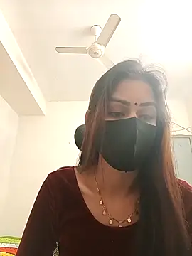 Snapshot of Tisha-01 chatting on 11.13.25 Tisha-01 online show from 11.13.25