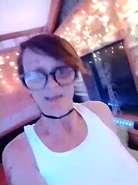 Snapshot of ivylee31 chatting on 03.15.25 ivylee31 online show from 03.15.25