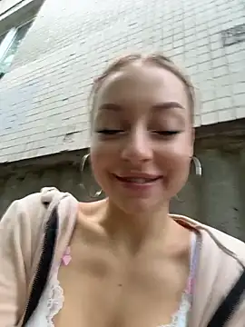 Snapshot of melissa_grr chatting on 05.17.26 melissa grr online show from 05.17.26