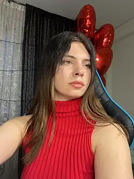 Snapshot of CurlyLara chatting on 02.19.25 CurlyLara online show from 02.19.25