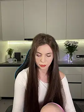 CurlyLara online show from 11.26.25