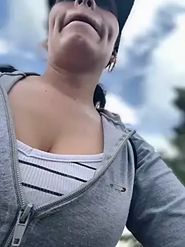 Alysson-- online show from 04.18.26