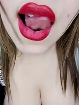 Snapshot of sexy-mariya chatting on 12.13.25 sexy-mariya online show from 12.13.25