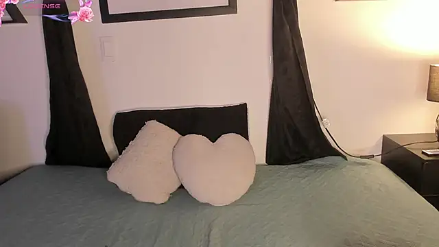 Khenta Michells online show from 02.09.26