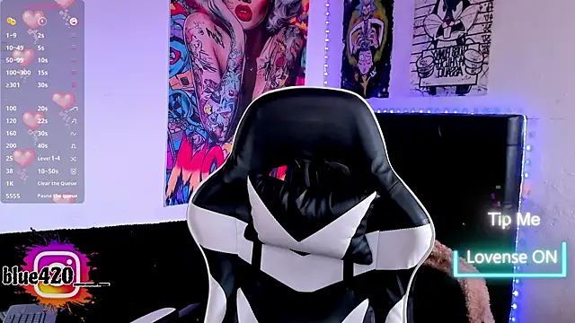 Skyler  blue4 online show from 12.19.25