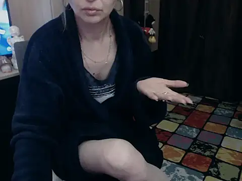 Snapshot of HornyClitX chatting on 02.19.25 HornyClitX online show from 02.19.25