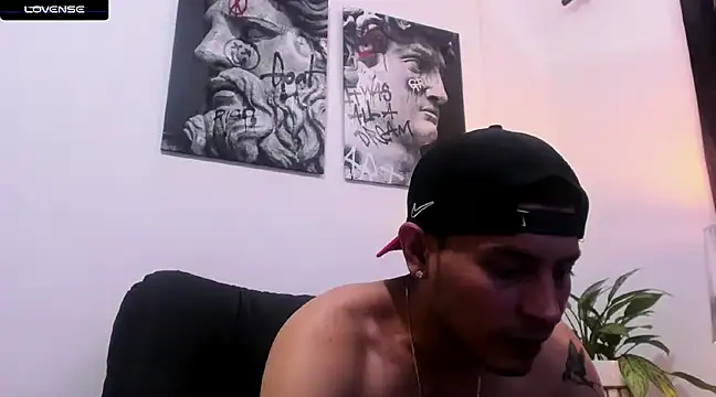 CruzVega online show from 03.01.25