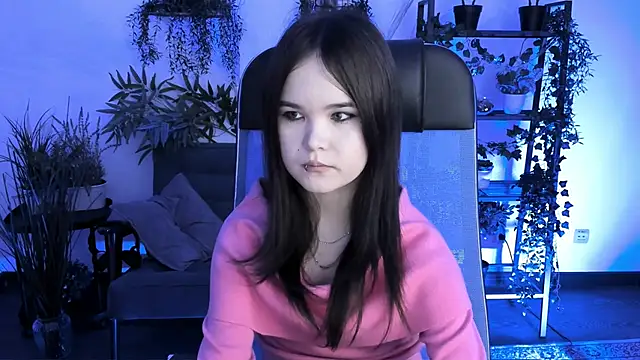 Elainebeness online show from 11.24.25