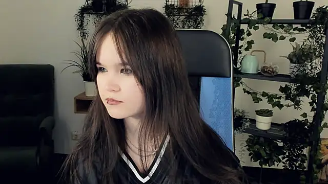 Elainebeness online show from 02.27.26