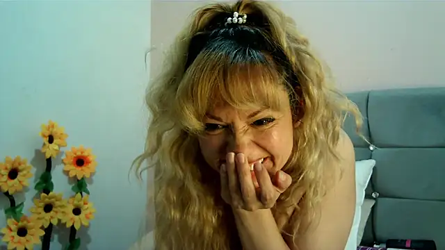 Snapshot of taylor198115 chatting on 03.01.25 taylor198115 online show from 03.01.25