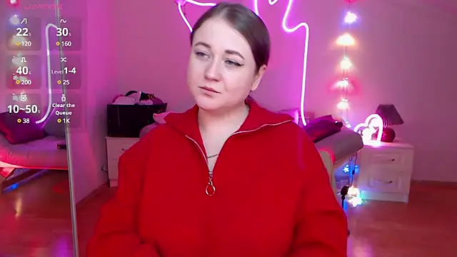 Snapshot of LizzyShine chatting on 01.17.25 LizzyShine online show from 01.17.25