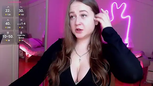 Snapshot of LizzyShine chatting on 02.23.25 LizzyShine online show from 02.23.25