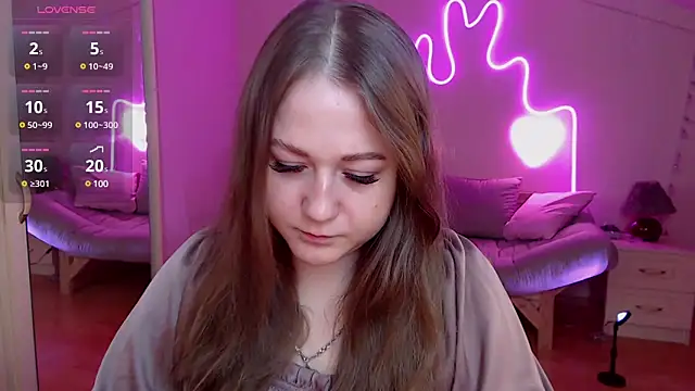 Snapshot of LizzyShine chatting on 03.02.25 LizzyShine online show from 03.02.25