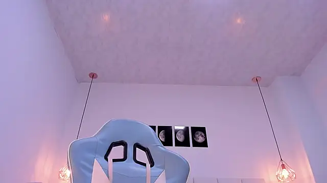 Brittany cute18 online show from 12.17.24