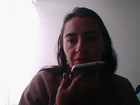  karlie kloss  online show from 01.13.25