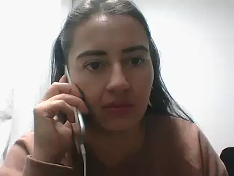  karlie kloss  online show from 01.14.25