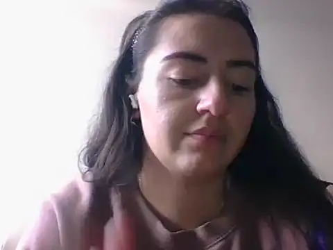  karlie kloss  online show from 01.18.25