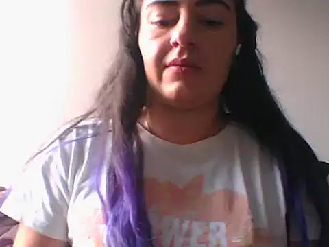  karlie kloss  online show from 01.19.25